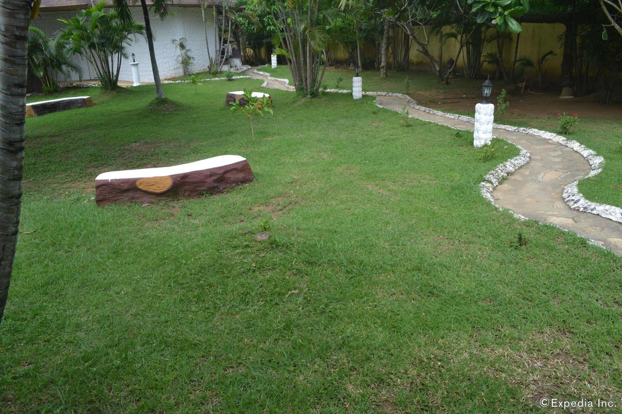 Alfheim Resort Lapu-Lapu City Exterior photo