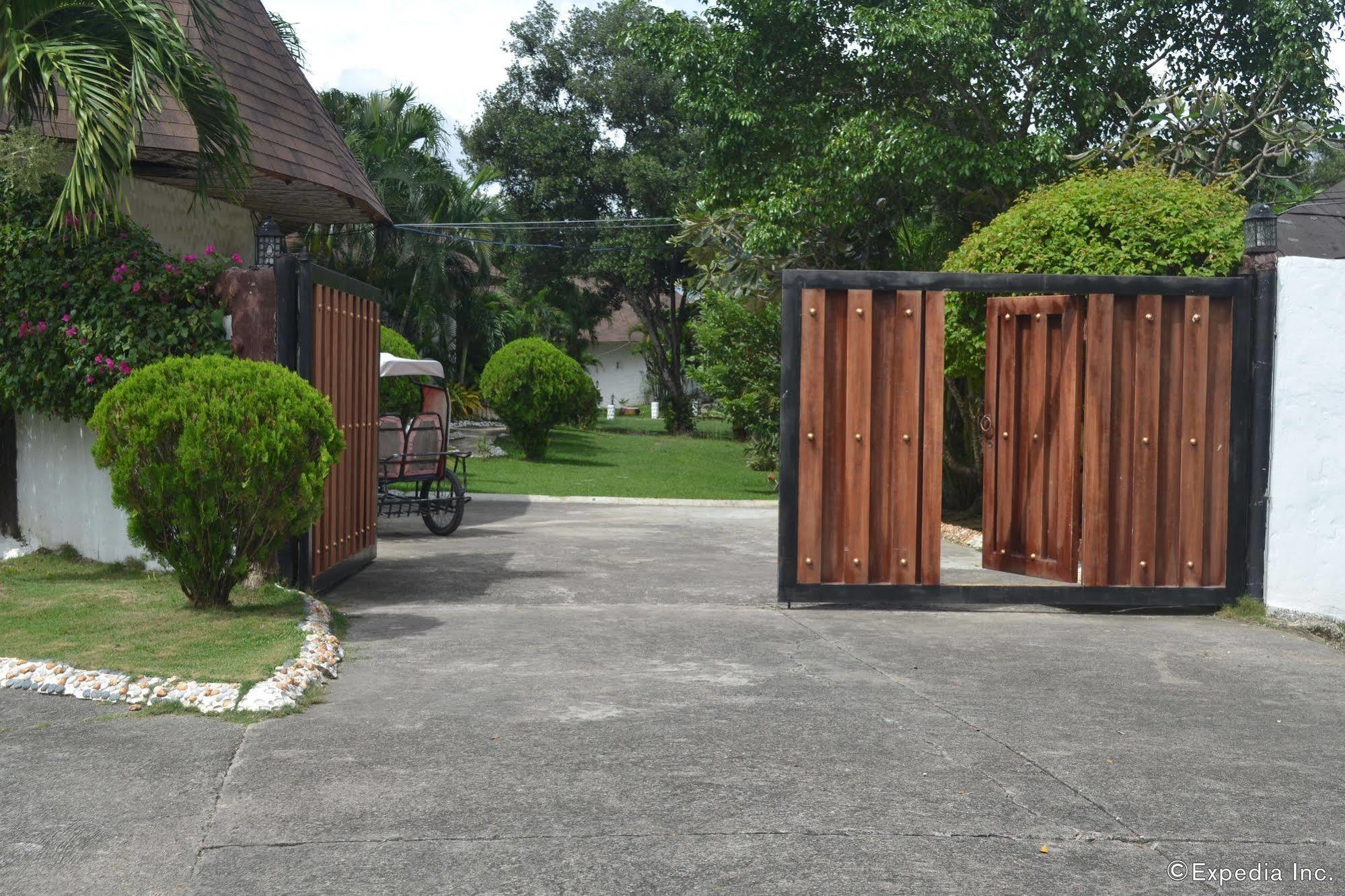 Alfheim Resort Lapu-Lapu City Exterior photo